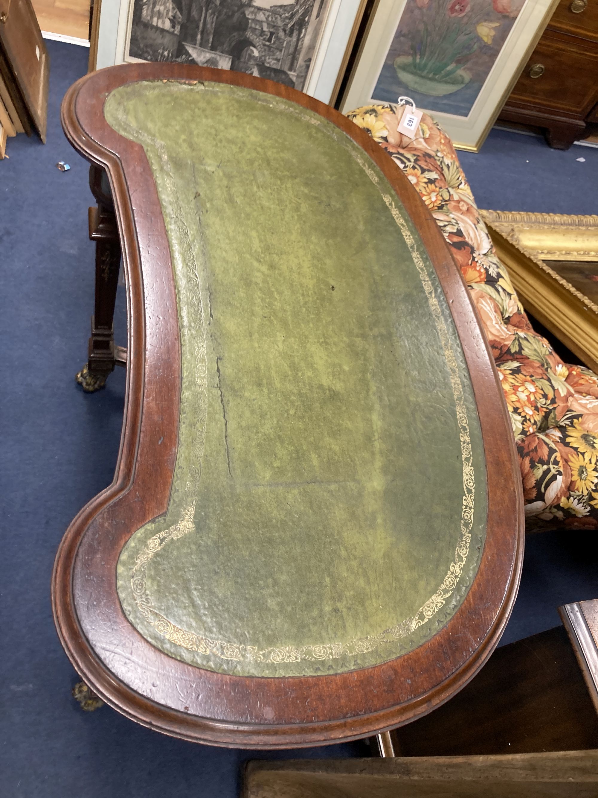 A late 19th century Dutch mahogany and floral marquetry kidney topped writing table, width 98cm, depth 56cm, height 74cm
